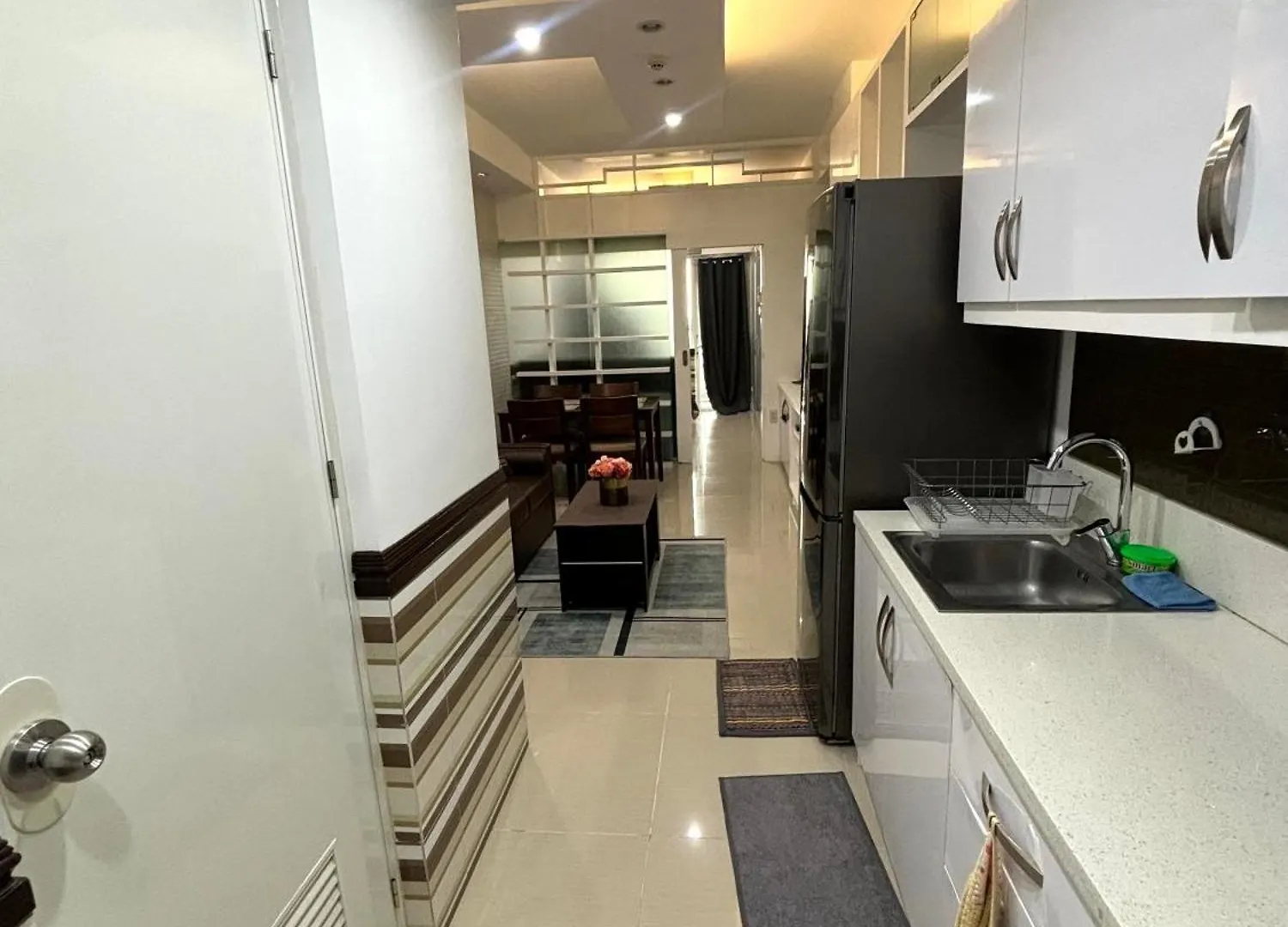 White House Staycation By Trixie Datiles Manila Apartmanhotel