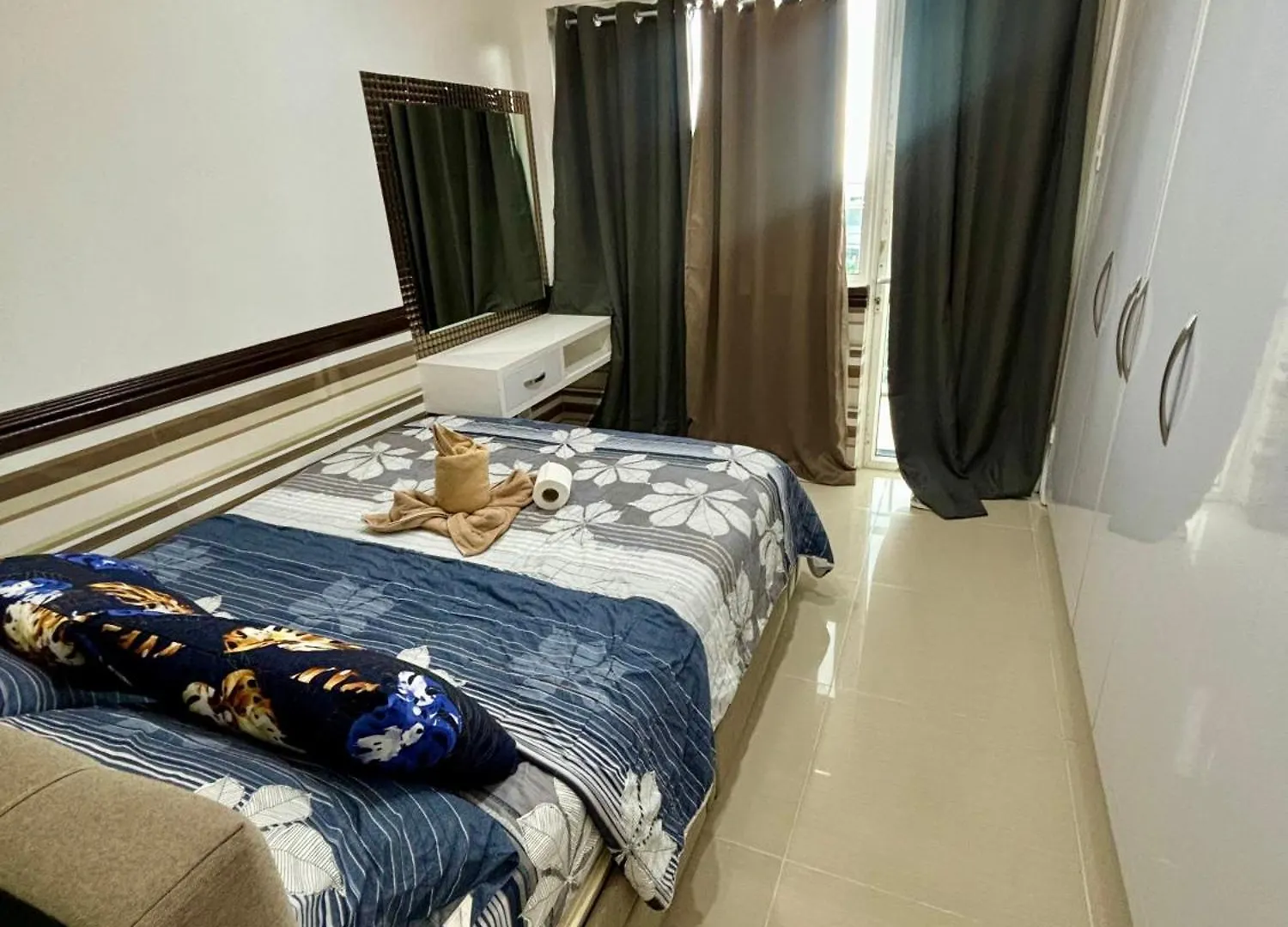 White House Staycation By Trixie Datiles Manila